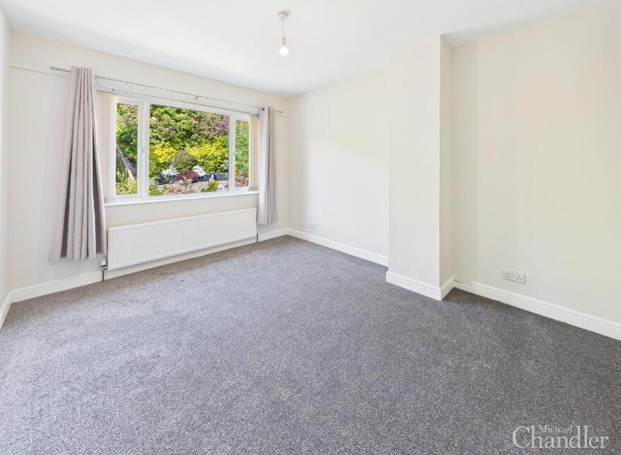16 Garnerville Park, Belfast, BT4 2NY