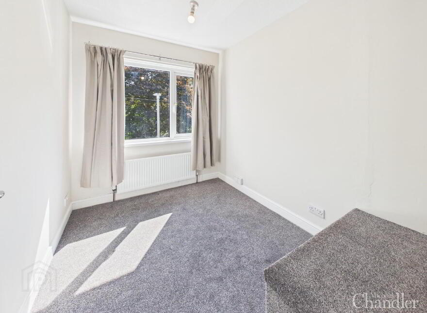 16 Garnerville Park, Belfast, BT4 2NY