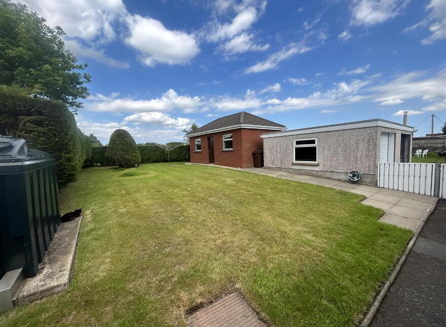 18 Sandmount Park, Galgorm, Ballymena, BT42 1DS