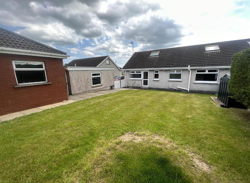 18 Sandmount Park, Galgorm, Ballymena, BT42 1DS