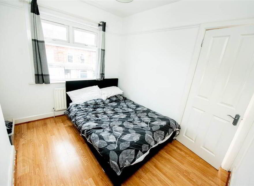 46 Greenville Road, Belfast, BT5 5EP