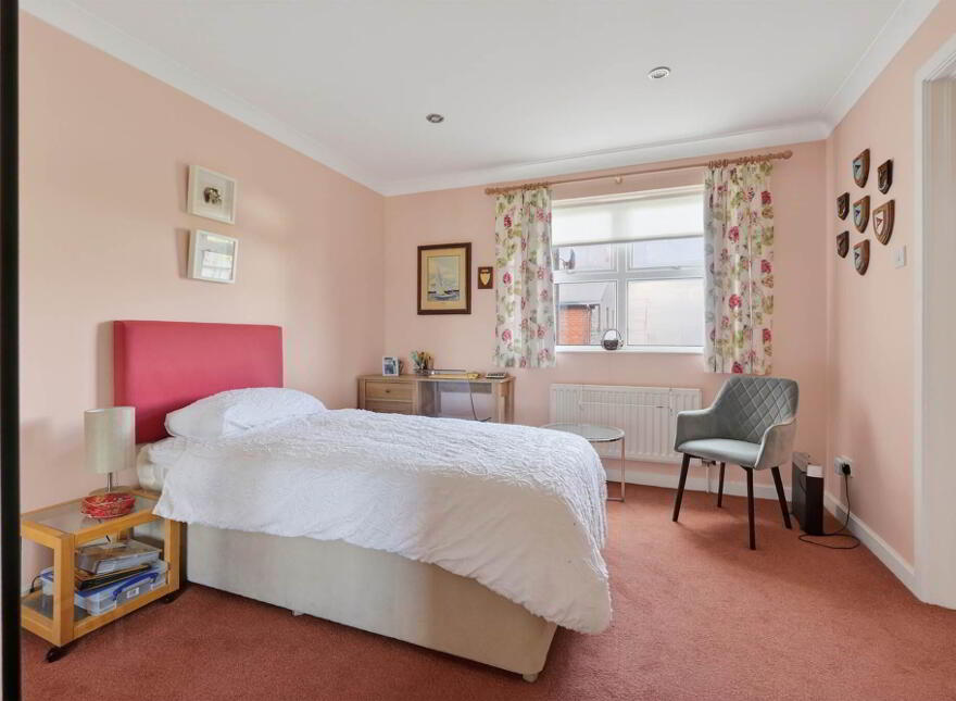 5 Bayside Apartments, 24 Ballyholme Road, Bangor, BT20 5JS