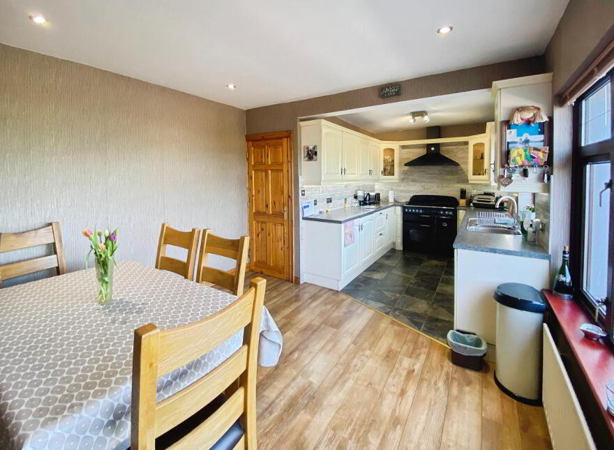 5 Riversdale Crescent, Coleraine, BT52 1QU