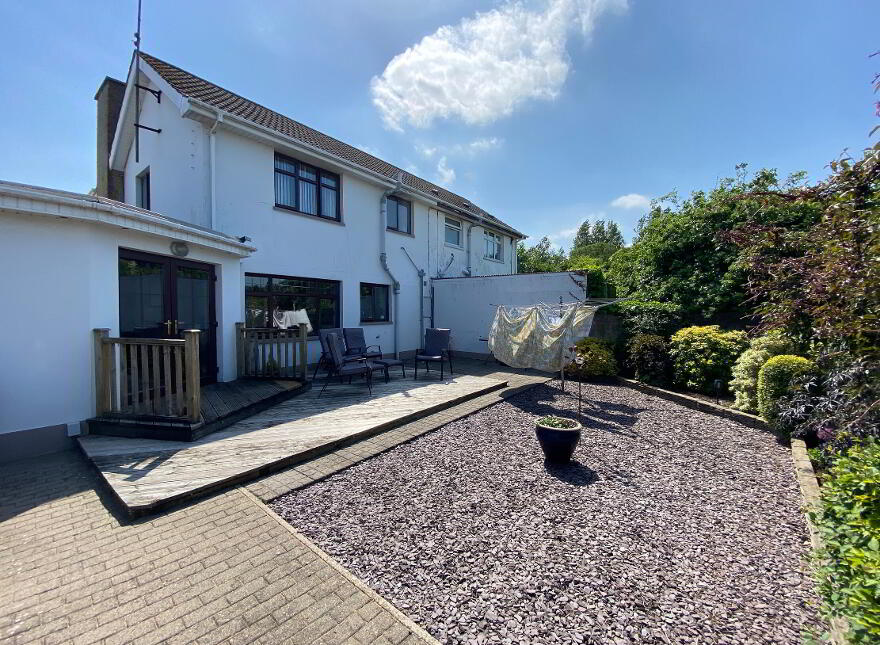 5 Riversdale Crescent, Coleraine, BT52 1QU