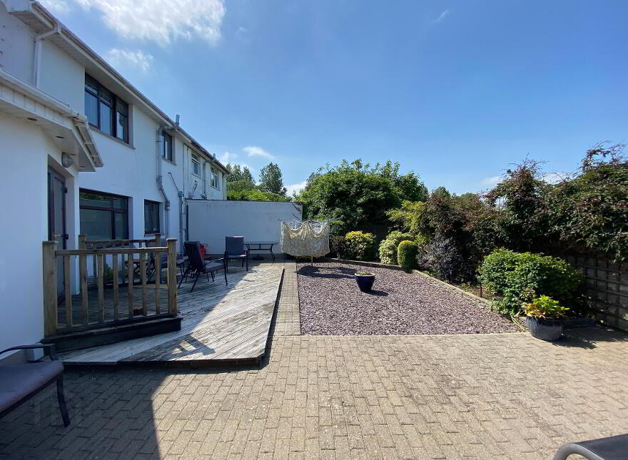 5 Riversdale Crescent, Coleraine, BT52 1QU