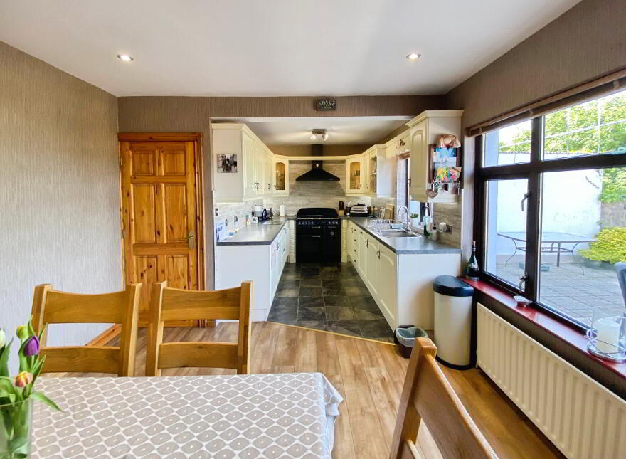 5 Riversdale Crescent, Coleraine, BT52 1QU
