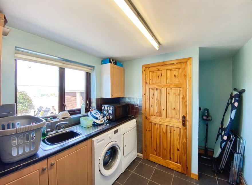 5 Riversdale Crescent, Coleraine, BT52 1QU