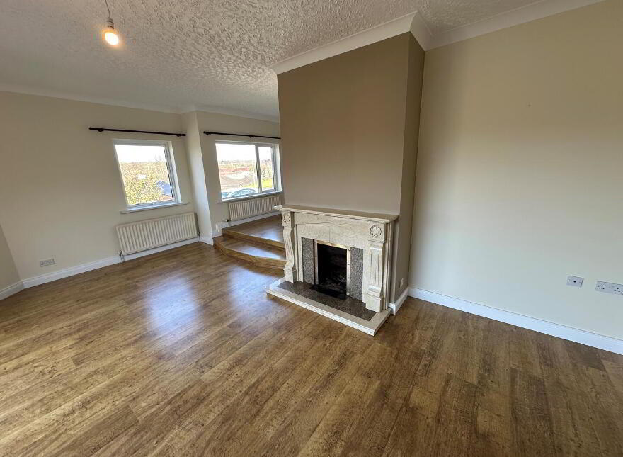 32 Hampton Rise, Dromore, BT25 1LX