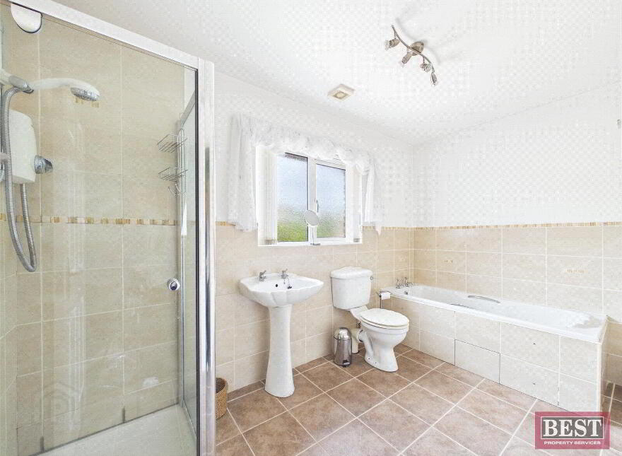 21 Cloghoge Heights, Newry, BT35 8BA