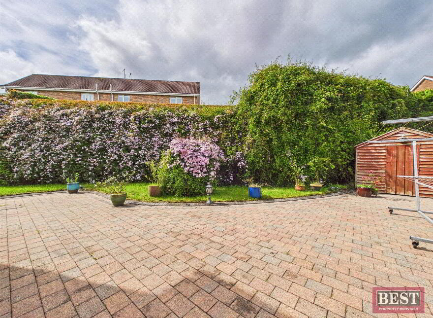 21 Cloghoge Heights, Newry, BT35 8BA
