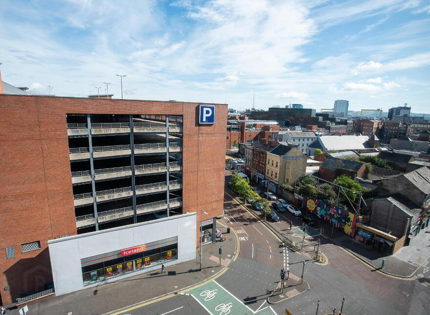 708 College Central, Belfast, BT1 6BZ
