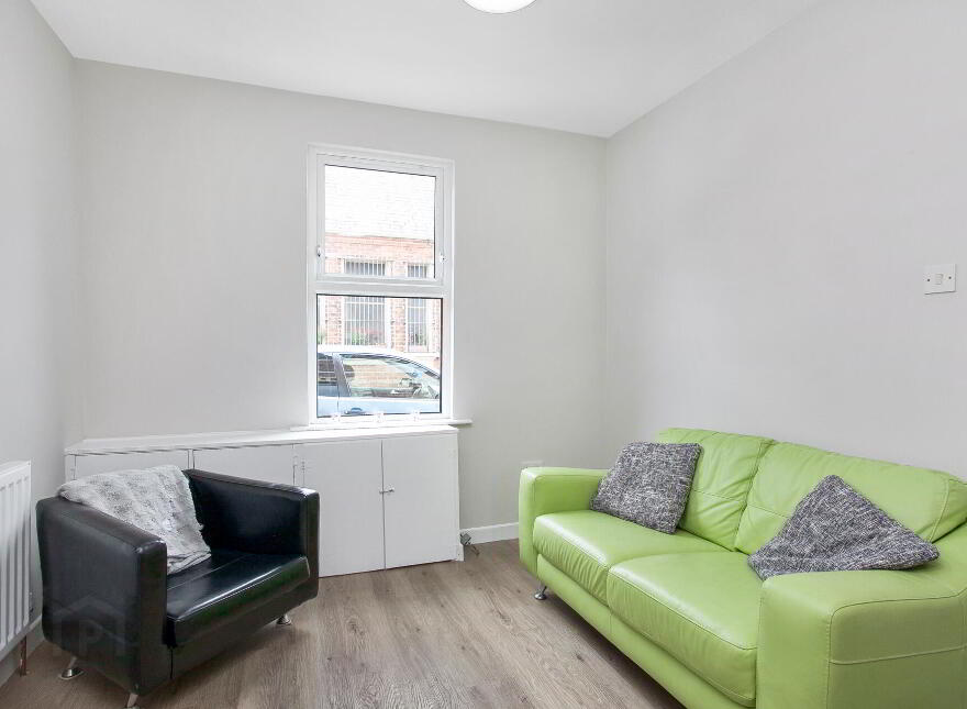 7 Maryville Avenue, Lisburn Road, Belfast, BT9 7HE