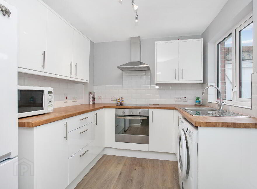 7 Maryville Avenue, Lisburn Road, Belfast, BT9 7HE