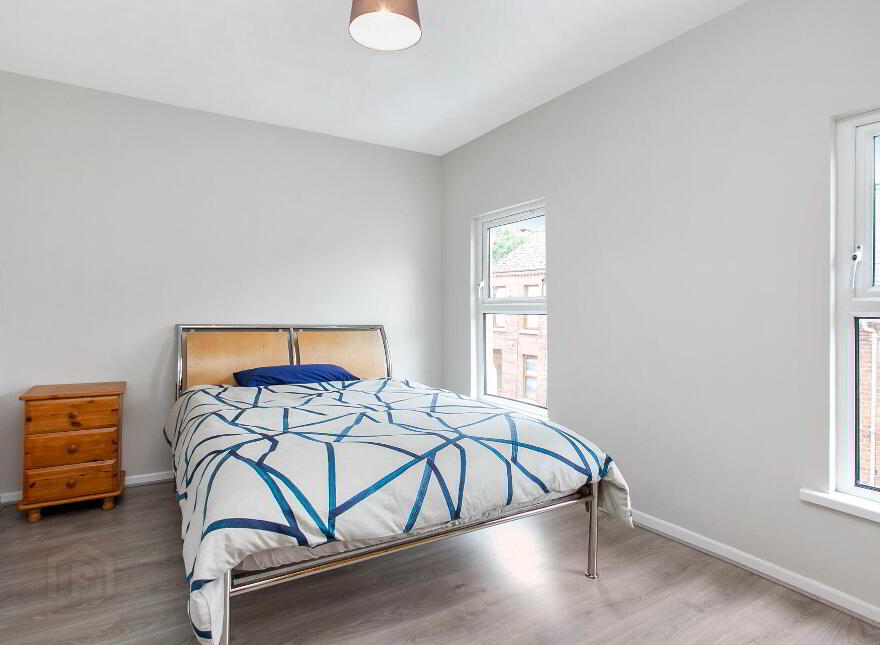 7 Maryville Avenue, Lisburn Road, Belfast, BT9 7HE