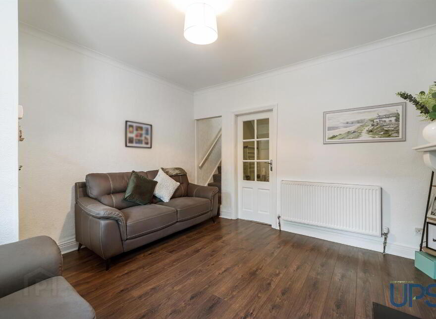 45 Hamill Street, Falls Road, Belfast, BT12 4AA