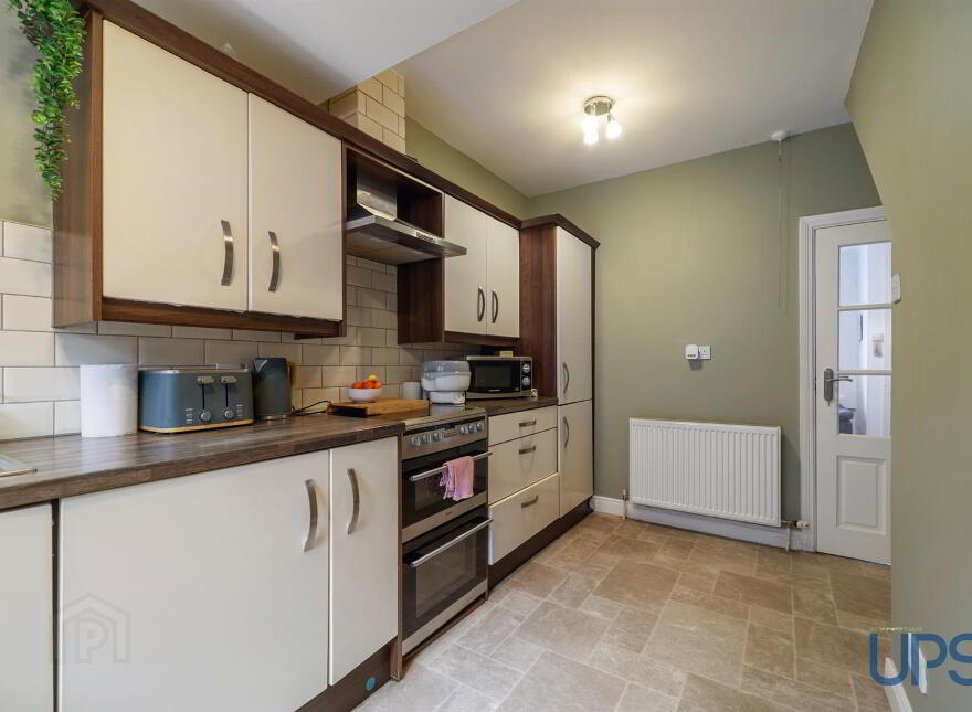 45 Hamill Street, Falls Road, Belfast, BT12 4AA