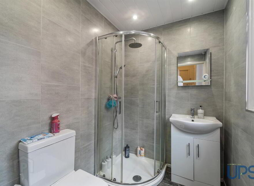 45 Hamill Street, Falls Road, Belfast, BT12 4AA