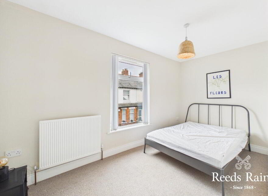 25 Hillview Avenue, Belfast, BT5 6JR