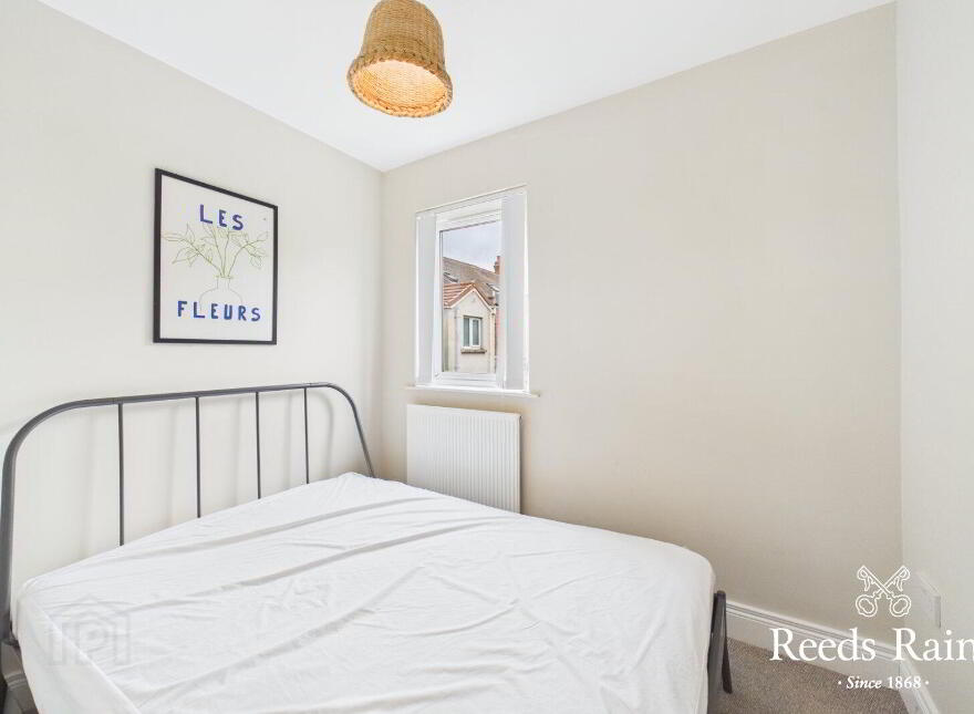25 Hillview Avenue, Belfast, BT5 6JR