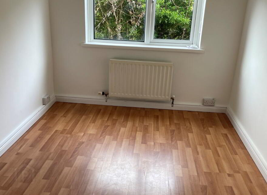 6 Warwicks Row, Carrickfergus, BT38 8LS