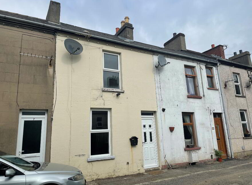 6 Warwicks Row, Carrickfergus, BT38 8LS