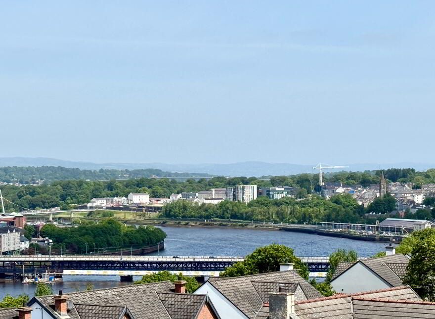 100/100A Victoria Gate, 100/100A Victoria Gate, Derry