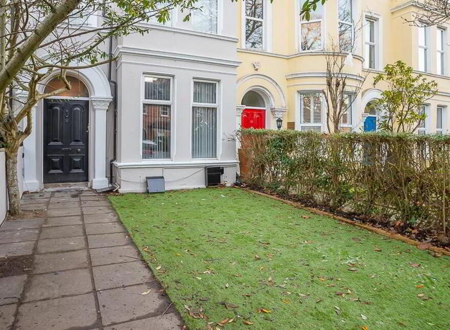 Apt 1, 66 Wellington Park, Belfast, BT9 6DP