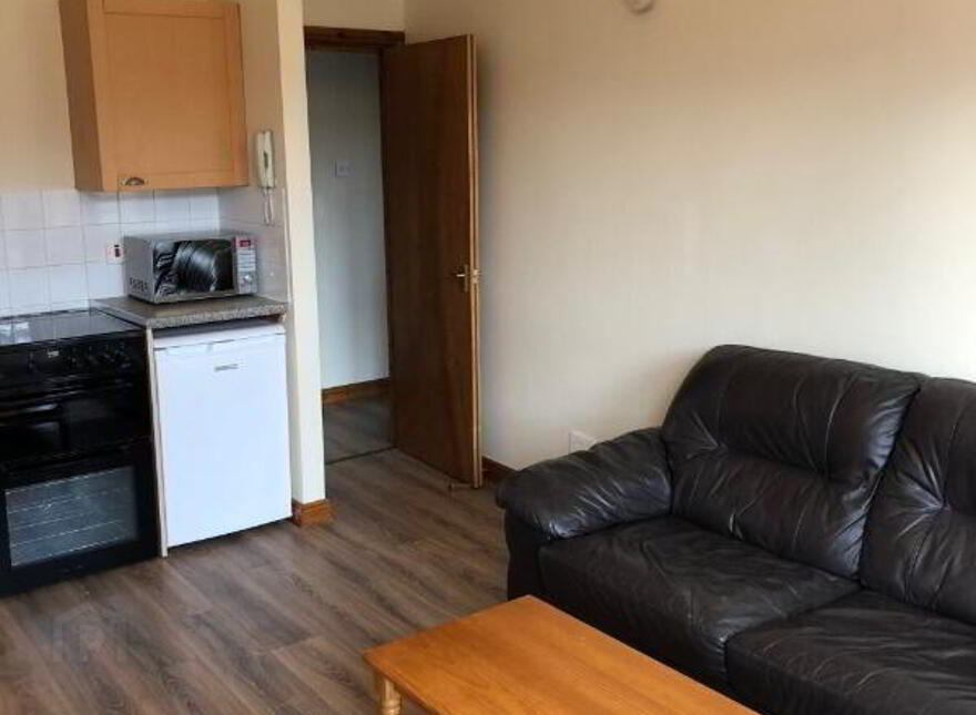 Apt 7, 9 Malone Road, Belfast, BT9 6RT