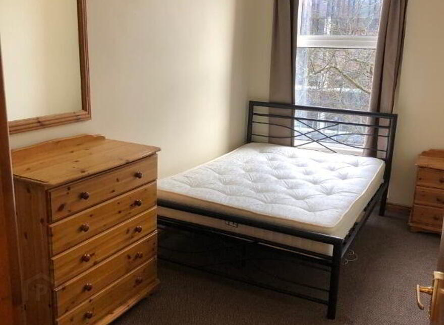 Apt 7, 9 Malone Road, Belfast, BT9 6RT