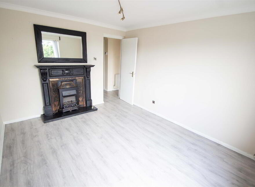 36 Glencolin Avenue, Glen Road, Belfast, BT11 8NZ