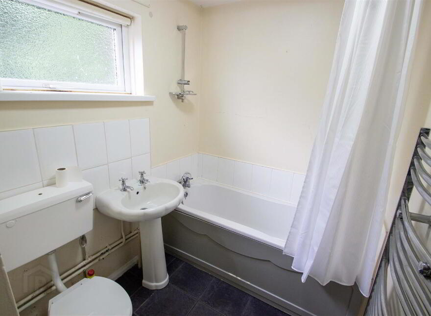 36 Glencolin Avenue, Glen Road, Belfast, BT11 8NZ
