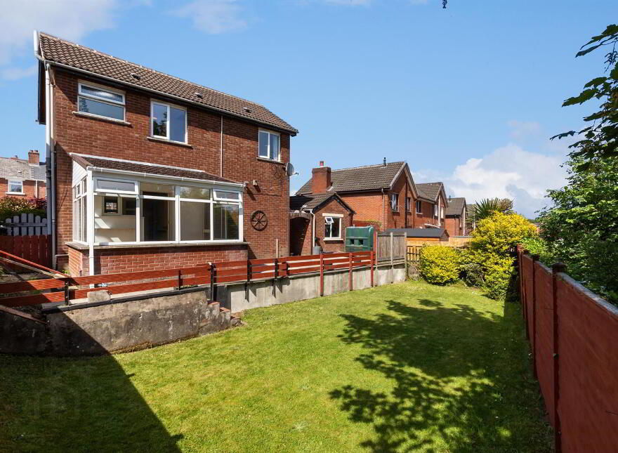 109 Dunraven Park, Belfast, BT5 6BS