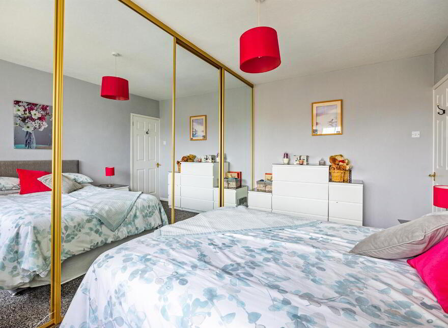 43 Princess Gardens, Holywood, BT18 0PN
