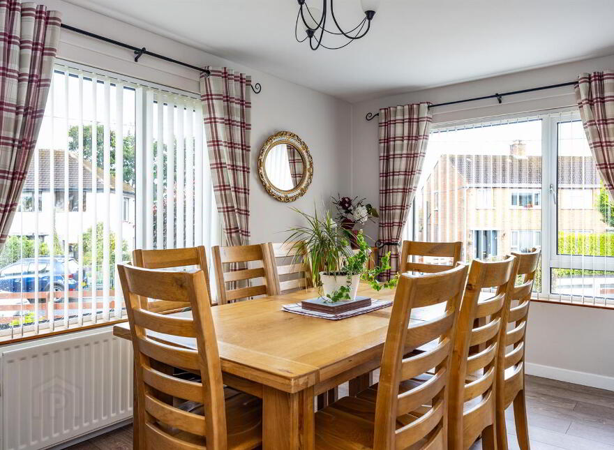 43 Princess Gardens, Holywood, BT18 0PN