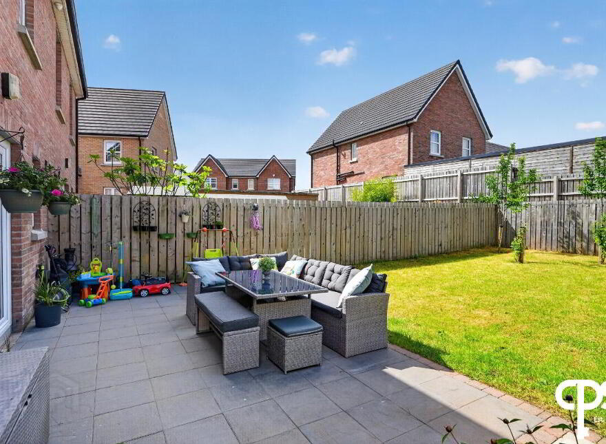 2 Sir Richard Wallace Way, Lisburn, BT28 3FN