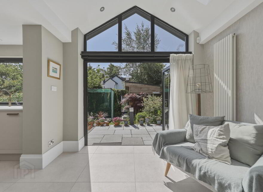 Culmore, 8 Everton Drive, Rosetta, Belfast, BT6 0LJ