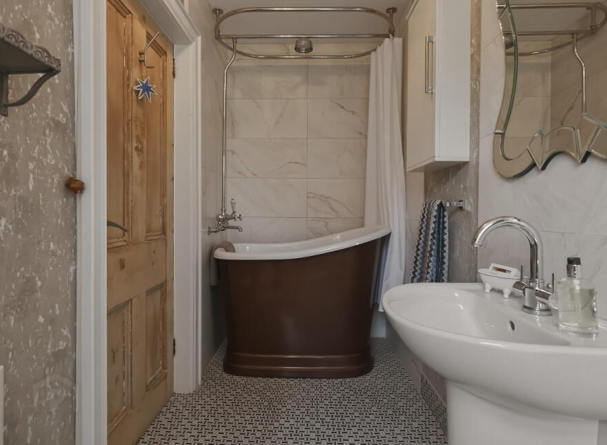 Culmore, 8 Everton Drive, Rosetta, Belfast, BT6 0LJ