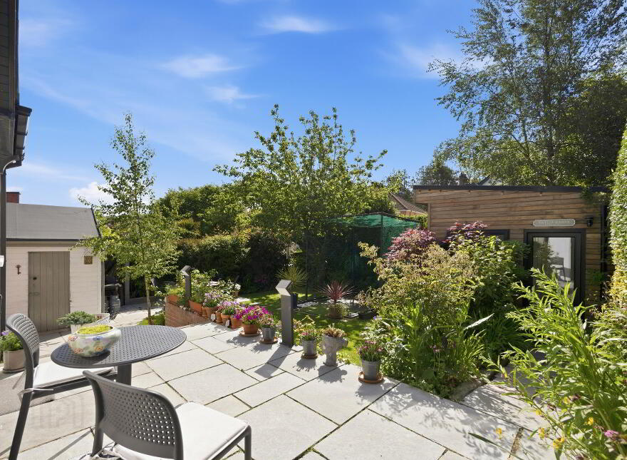 Culmore, 8 Everton Drive, Rosetta, Belfast, BT6 0LJ