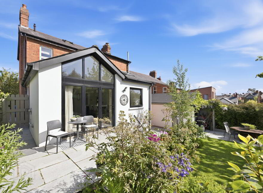 Culmore, 8 Everton Drive, Rosetta, Belfast, BT6 0LJ