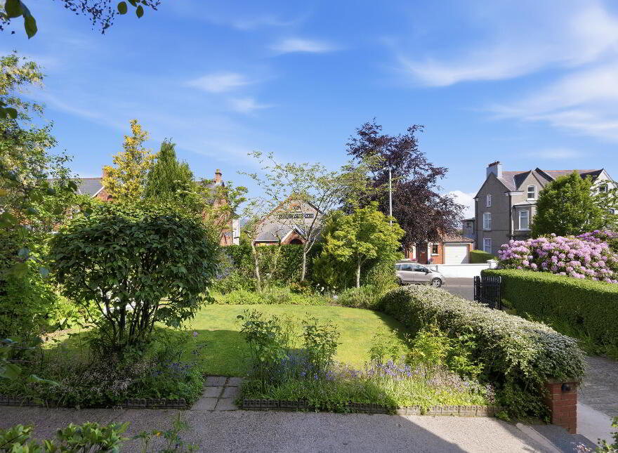 Culmore, 8 Everton Drive, Rosetta, Belfast, BT6 0LJ