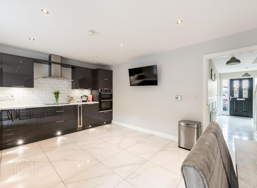 1 Limestone Meadows Crescent, Moira, BT67 0UY