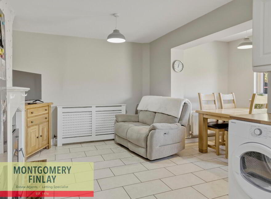 9 Drumgay Close, Enniskillen, BT74 6EE