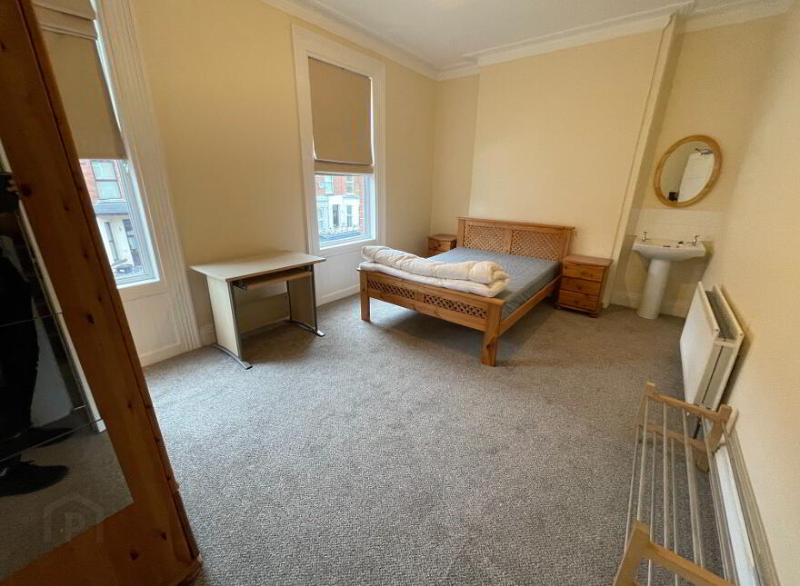 48 Candahar St, Belfast, BT7 3AR