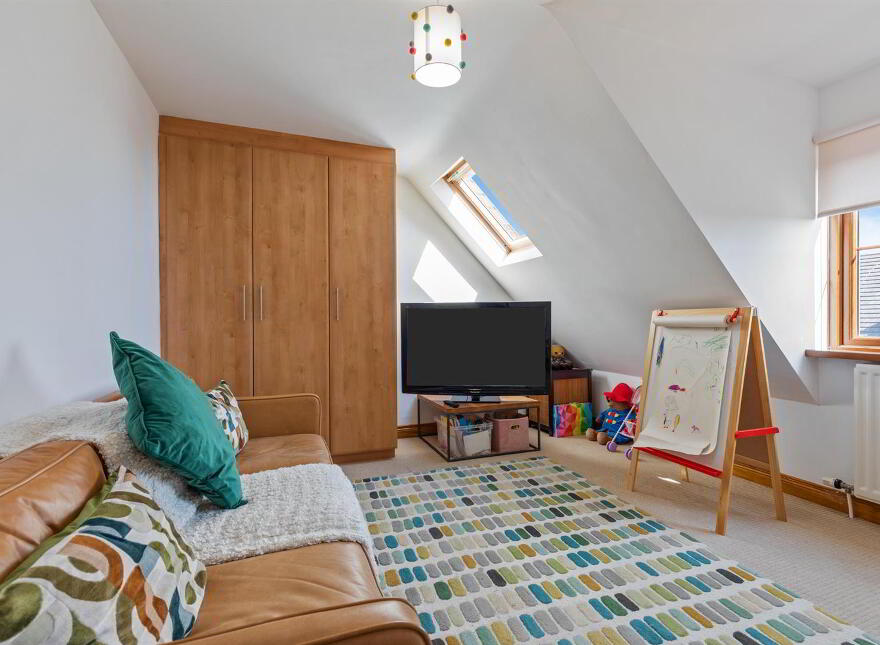 11 Croft Hill Cottages, Cairnshill Road, Belfast, BT8 6BA