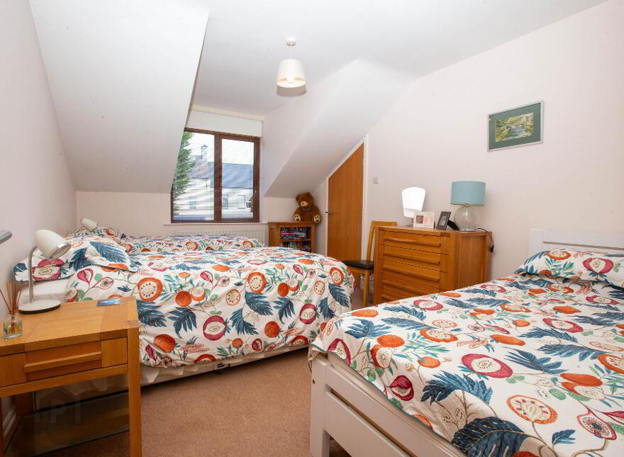 1 Moneycarragh, Main Street, Dundrum, BT33 0LU