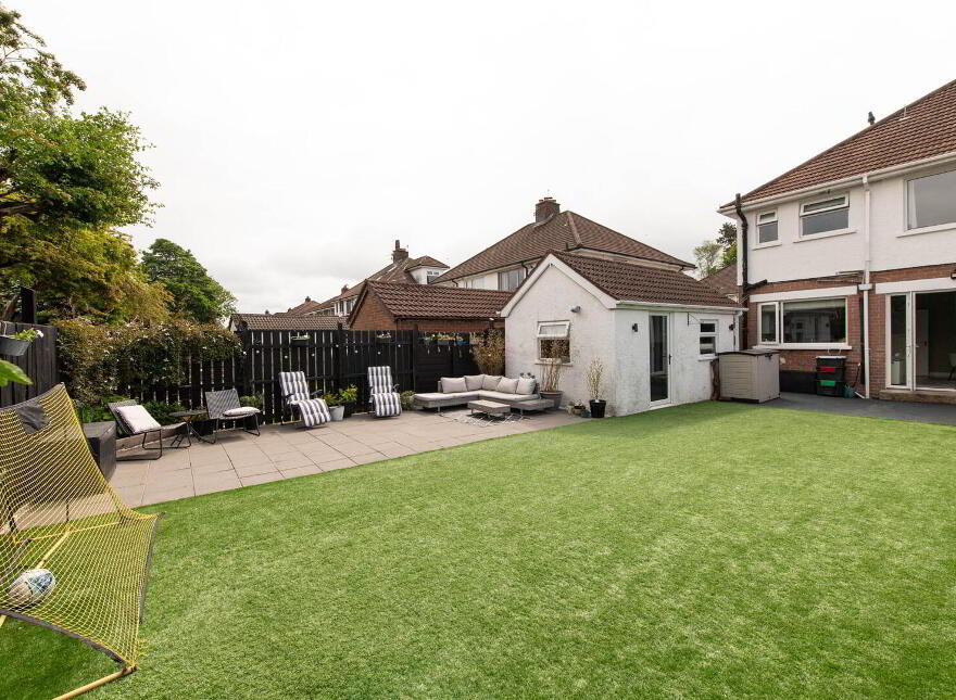 16 Osterley Park, Newtownabbey, BT36 6EW