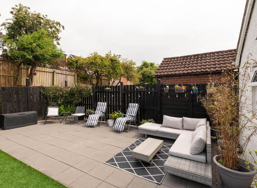 16 Osterley Park, Newtownabbey, BT36 6EW