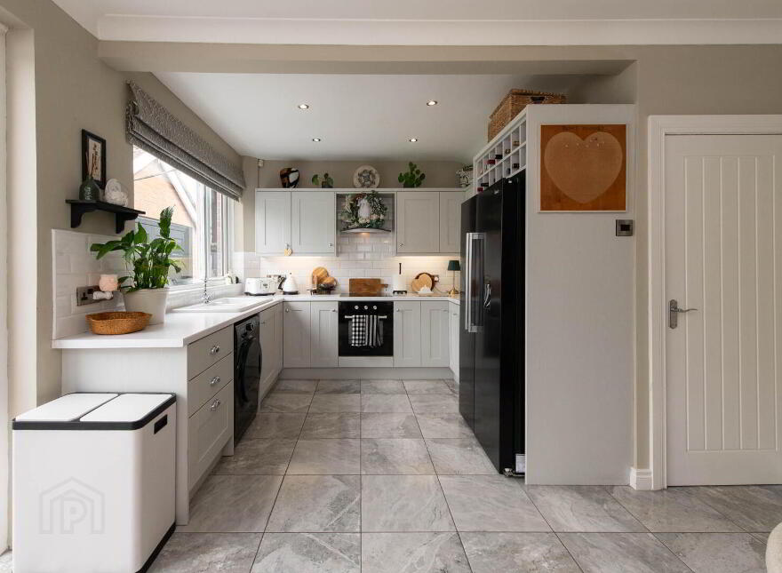 16 Osterley Park, Newtownabbey, BT36 6EW