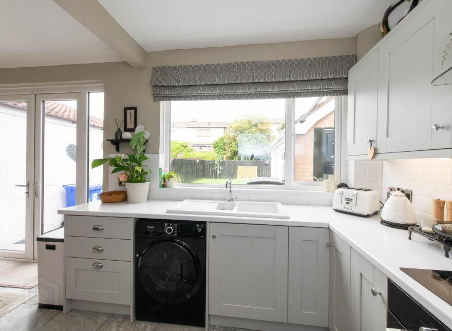 16 Osterley Park, Newtownabbey, BT36 6EW