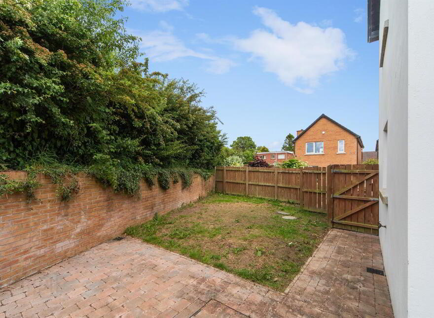 80 Lakeview Manor, Newtownards, BT23 4US